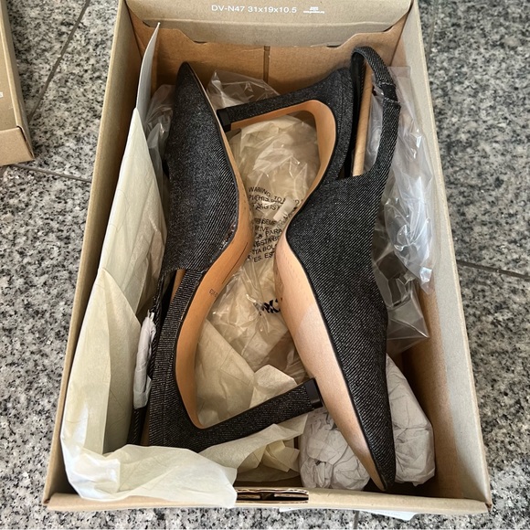 ❌SOLD❌ Dolce Vita Black Denim Heels - Picture 4 of 8